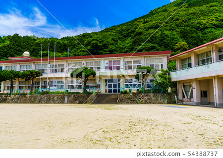 Unzen City Futtsu elementary school closing history historical record [Ohama-cho, Unzen city, Nagasaki Prefecture] 54388737