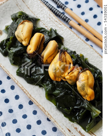 亞洲食物淡菜和海草 亞洲食物淡菜和海草 54389001