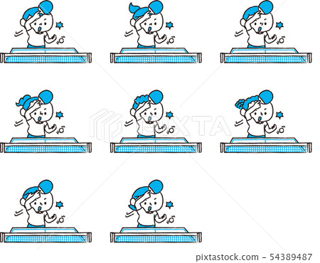 來自不同國家的兒童打乒乓球（藍色） 54389487