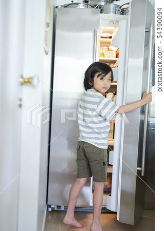 Kids lifestyle kitchen 54390094