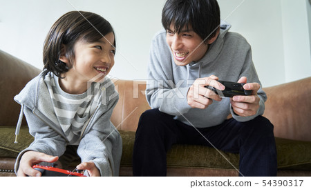 父母和孩子的生活方式 54390317