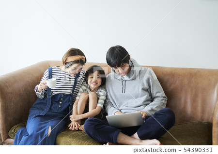 Parent and child lifestyle Parent and child lifestyle 54390331