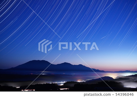 Hirayama plateau headed for morning Hirayama plateau headed for morning 54396846