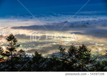 《山梨縣》的甲府盆地夜景 54397106