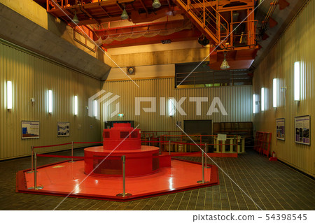 Hydroelectric power station generator (horizontal) 54398545