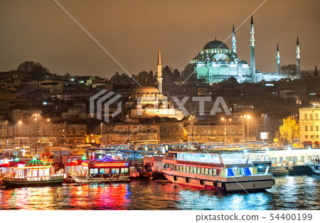 Istanbul, Turkey, at night Istanbul, Turkey, at night 54400199