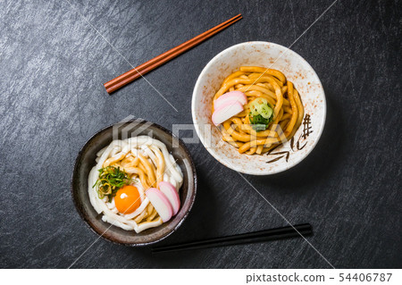 Ise udon (Ise udon) Japanese noodles with thick sauce 54406787