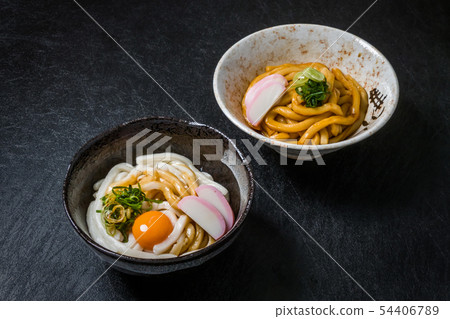 Ise udon (Ise udon) Japanese noodles with thick sauce 54406789