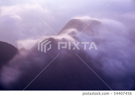 Flowing clouds 54407456