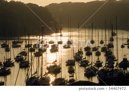 Yacht's rest 54407472