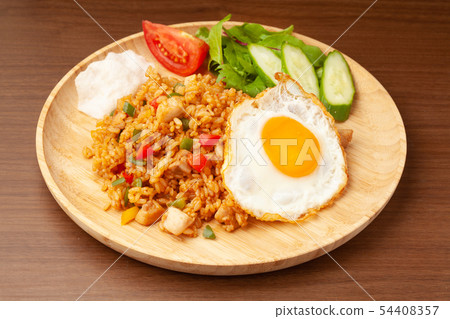 Nasi goreng 54408357