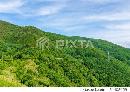 綠色山脈和天空 54408469