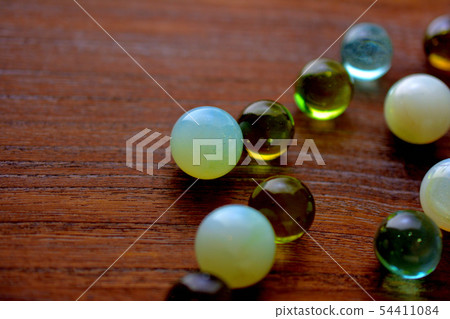 Beautiful marbles with a sense of transparency Beautiful marbles with a sense of transparency 54411084