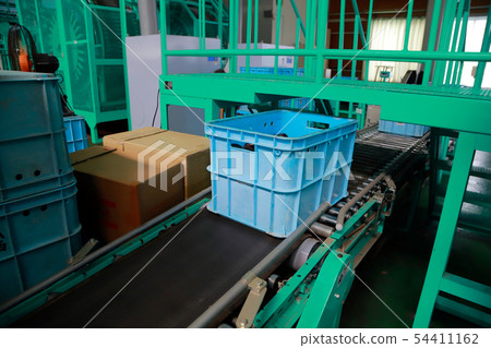 Conveyor container transportation automatic transportation Conveyor container transportation automatic transportation 54411162