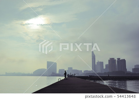 Morning glow 54413648