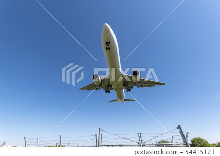 Airplane landing Airplane landing 54415121