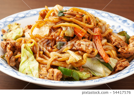 Sauce Fried Noodles 54417576