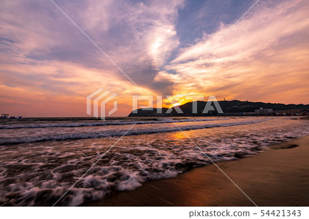Evening scenery of the Zushi coast 54421343