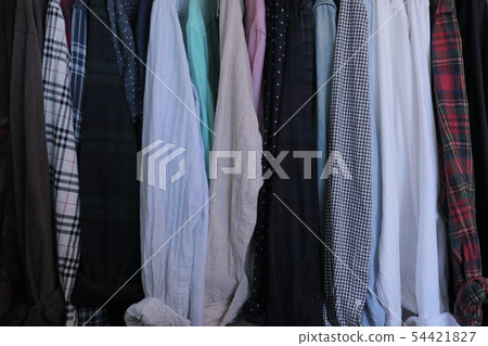 His closet His closet 54421827
