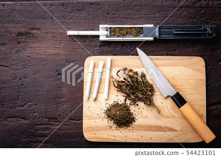 Marijuana, scales, jambs , grinder, medical  54423101