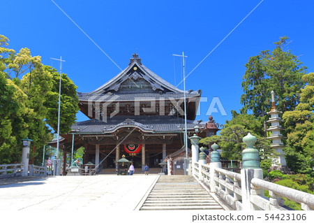 [愛知]豐川稻荷本店在晴朗的天氣下 54423106