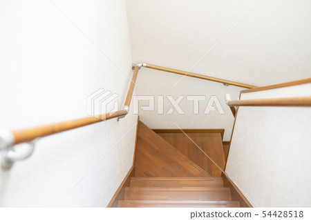 有扶手欄杆的家庭台階 有扶手欄杆的家庭台階 54428518