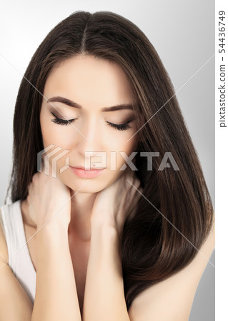 Throat Pain. Beautiful Woman Having Sore Throat, Feeling Sick. Unhappy Ill Female Suffering From 54436749