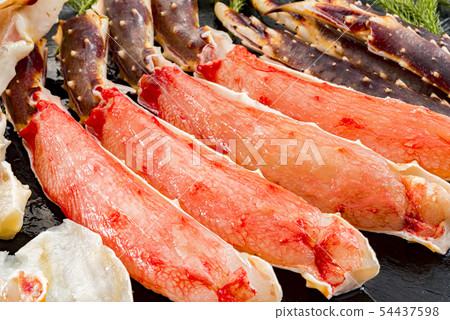 Fresh and delicious boiled salmon 54437598