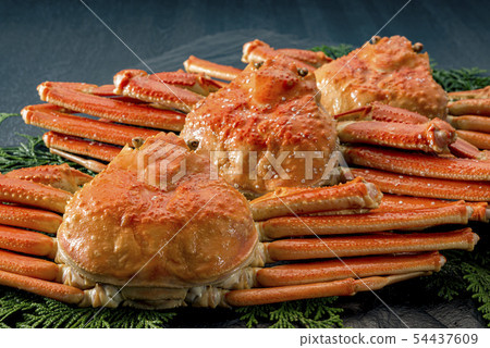 Fresh and delicious boiled salmon Fresh and delicious boiled salmon 54437609