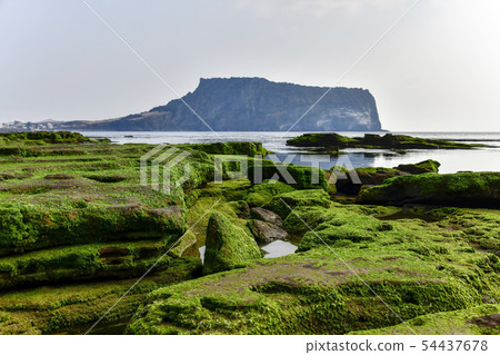 Seongsan Ilchulbong，Gwangjigi Coast，Seogwipo City，Jeju Island 54437678