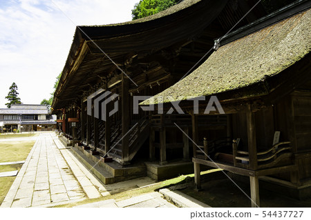 Go-Ryu-Sen-in Temple Nippon Daiichi Kumano Shrine From the left fifth and sixth halls Shin Kumano Miyama Kurashiki City Okayama Prefecture Go-Ryu-Sen-in Temple Nippon Daiichi Kumano Shrine From the left fifth and sixth halls Shin Kumano Miyama Kurashiki City Okayama Prefecture 54437727