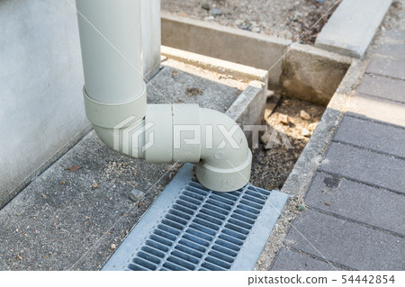 從排水溝到排水溝 54442854