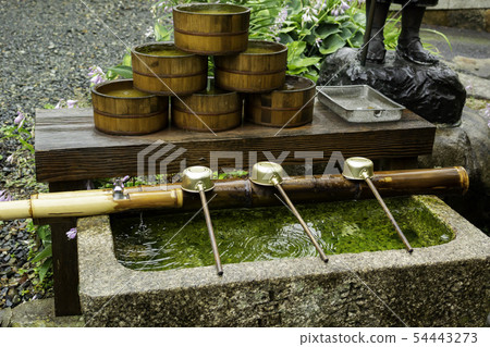 Anyoji Temple Rainwater Bowl, Asahara, Kurashiki City, Okayama Prefecture Anyoji Temple Rainwater Bowl, Asahara, Kurashiki City, Okayama Prefecture 54443273