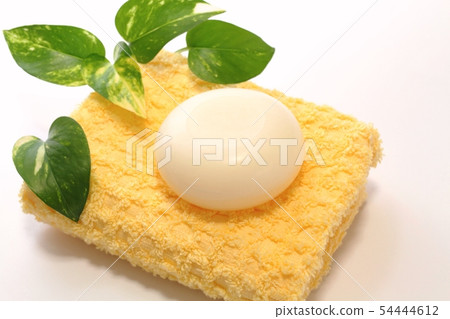 Soap and towels 54444612