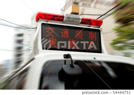 Traffic control of police vehicles 54444751