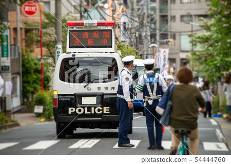Traffic control of police vehicles 54444760