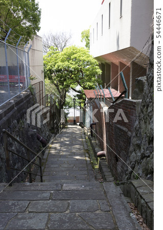 Cobbled alleys and roofs of Western-style buildings 54446671