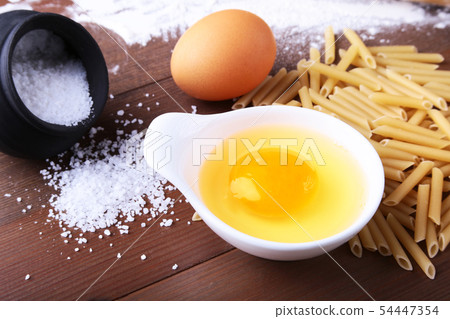 egg, flour, salt, ingredients for pasta penne bolognese 54447354
