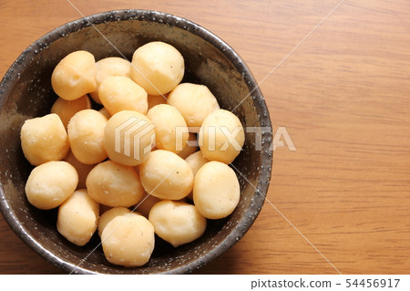 Macadamia nuts. Macadamia nuts. 54456917