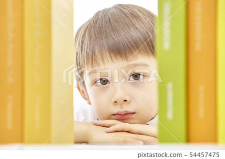 蹣跚學步，兒童，孩子，預定，閱讀，學習，學習，教育，商人 54457475