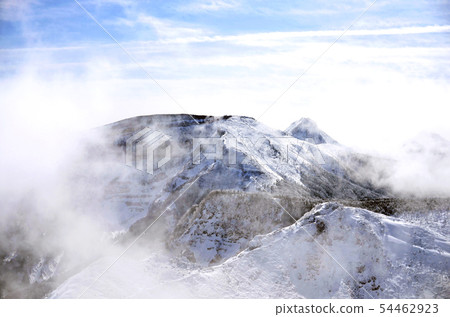Deep winter Yatsugatake "Tensutake" 54462923
