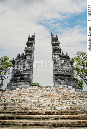 Balinese Hindu gates Balinese Hindu gates 54465281