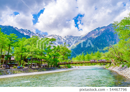 新鮮的綠色Kamikochi，Kadohashi，Yodogawa和Hotaka山脈 54467796