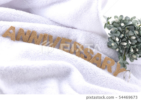 Anniversary 54469673