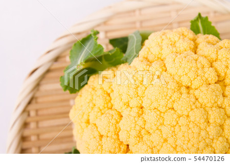 cauliflower cauliflower 54470126