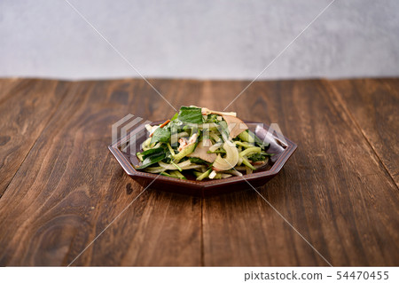 白薯和黃瓜芝麻pon沙拉 白薯和黃瓜芝麻pon沙拉 54470455