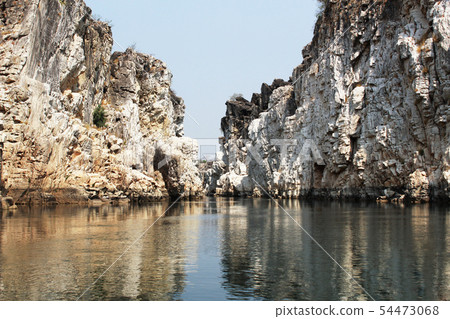Bhedaghat marble rocks, Bhedaghat, Jabalpur, India Bhedaghat marble rocks, Bhedaghat, Jabalpur, India 54473068