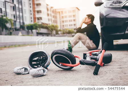 Man are stressed while being drunk with driving Man are stressed while being drunk with driving 54475544