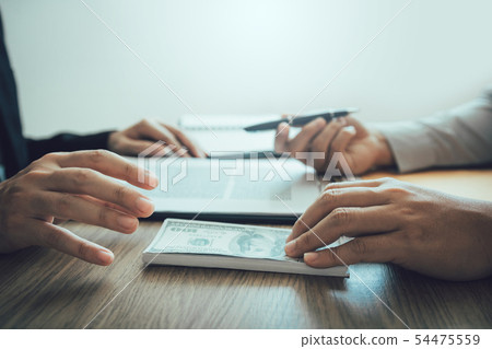 Partner has made a fraud in the contract of sale Partner has made a fraud in the contract of sale 54475559