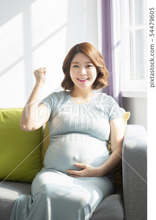 Beautiful asian pregnant woman's daily life 053 54479605